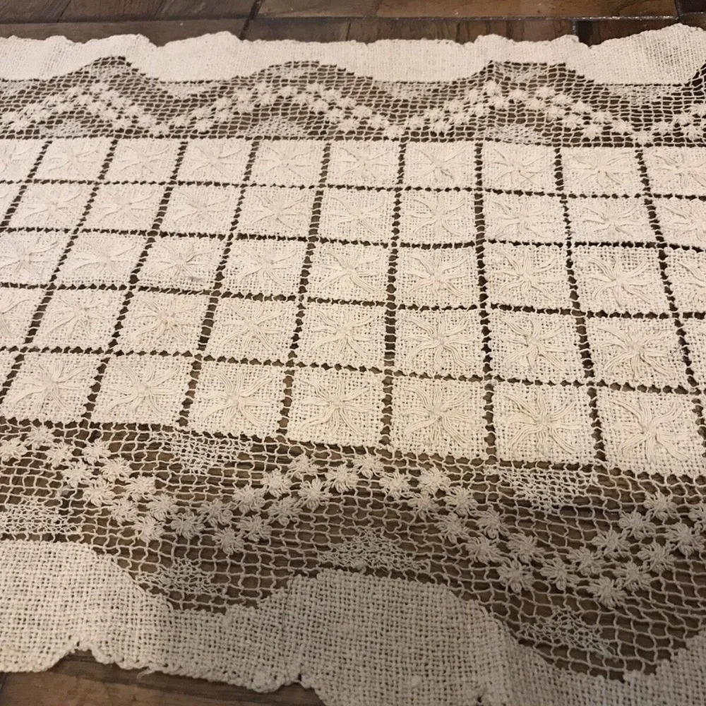 Antique Vintage Italian Sardinian Bosa Handmade Knotted Filet Lace Boho Decor